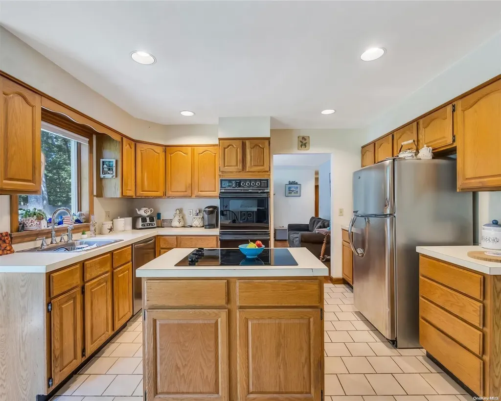 49 Daly Court Riverhead NY 11901