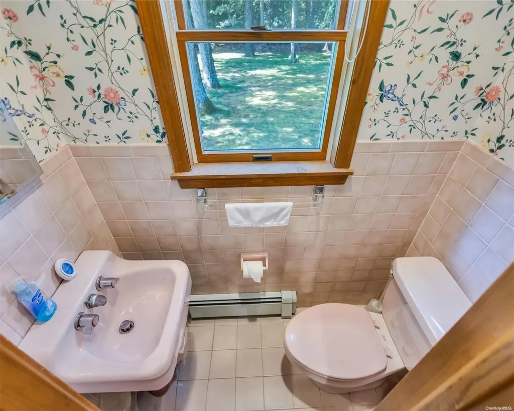 49 Daly Court Riverhead NY 11901