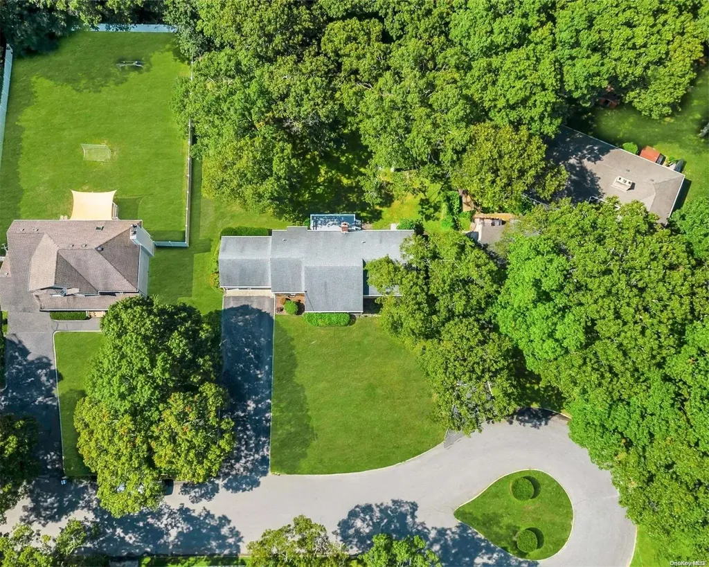 49 Daly Court Riverhead NY 11901