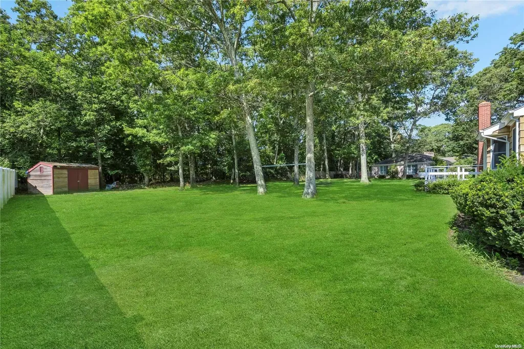 49 Daly Court Riverhead NY 11901