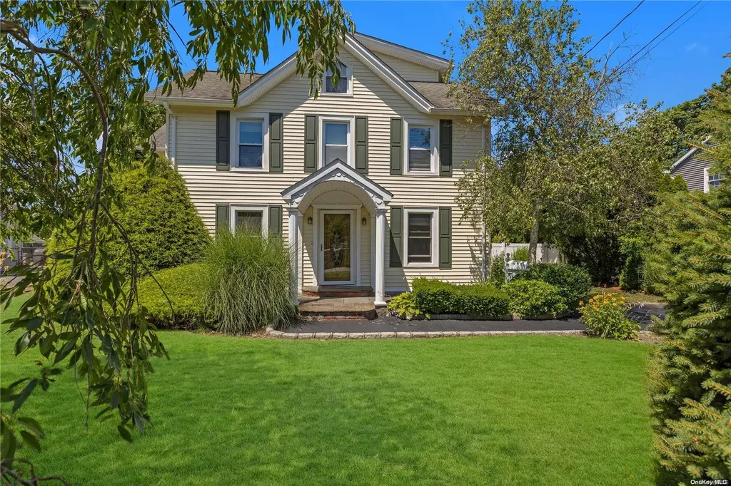 148 Monell Avenue Islip NY 11751