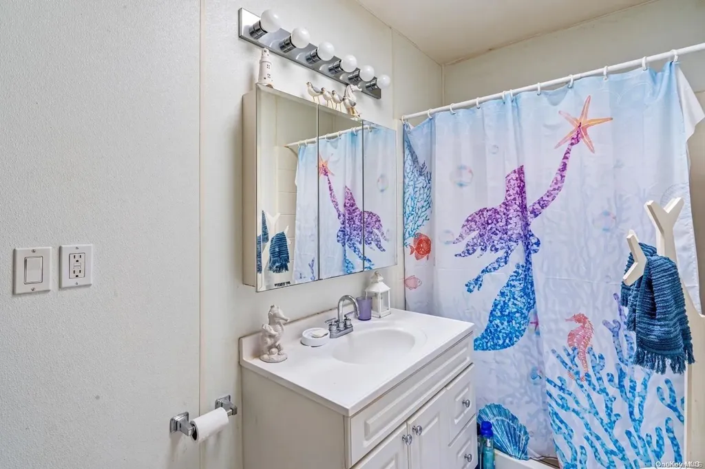 1034 B Vincent Avenue Bronx NY 10465