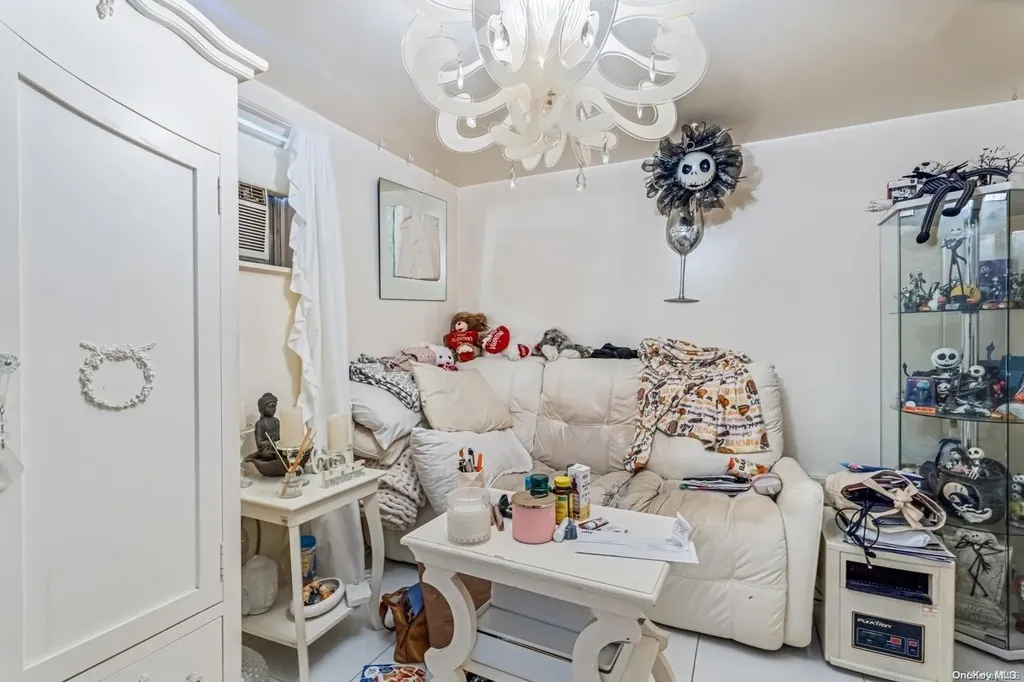 1034 B Vincent Avenue Bronx NY 10465