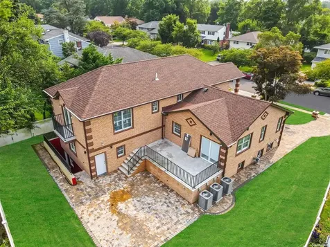 22 Solar Lane Albertson NY 11507
