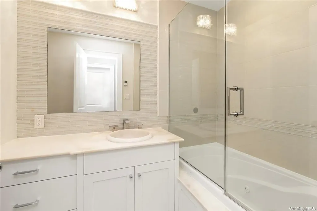 2839 Len Drive Bellmore NY 11710