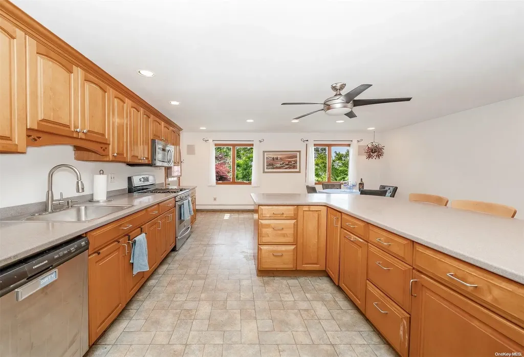 1468 13th Street West Babylon NY 11704