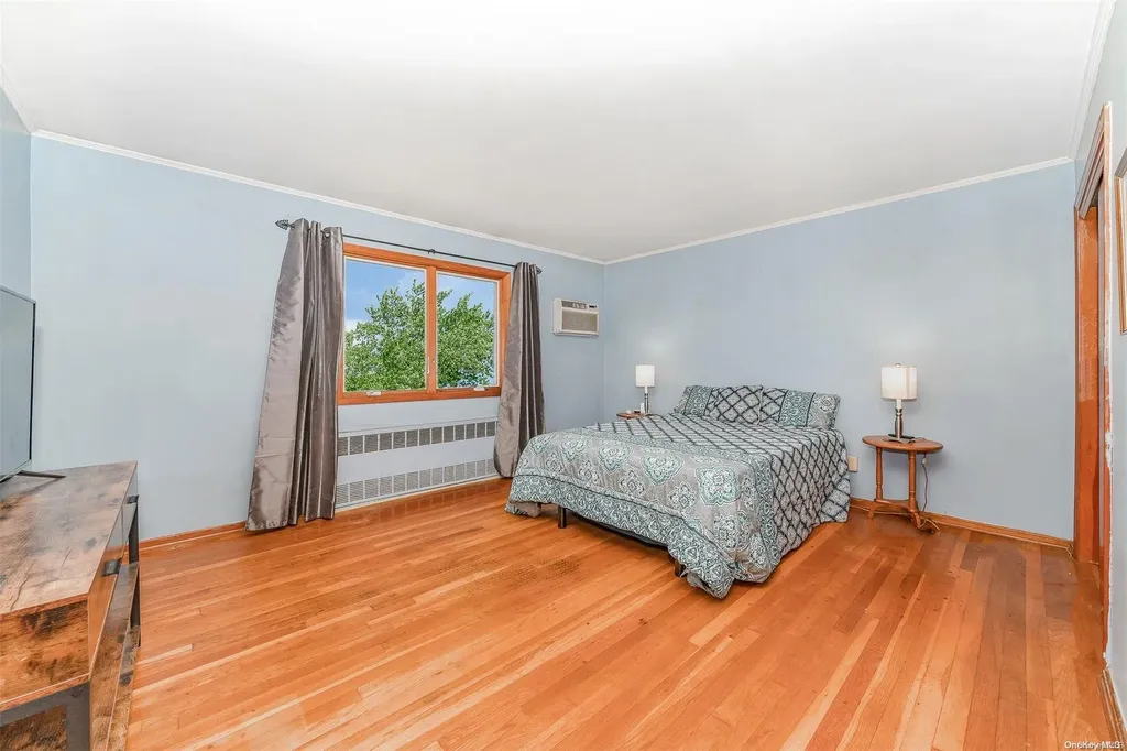 1468 13th Street West Babylon NY 11704