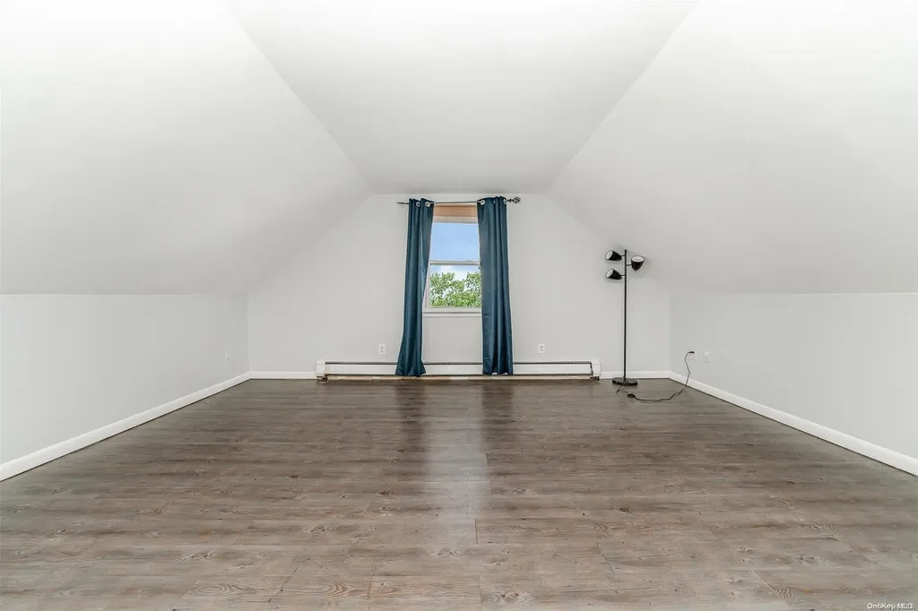 1468 13th Street West Babylon NY 11704