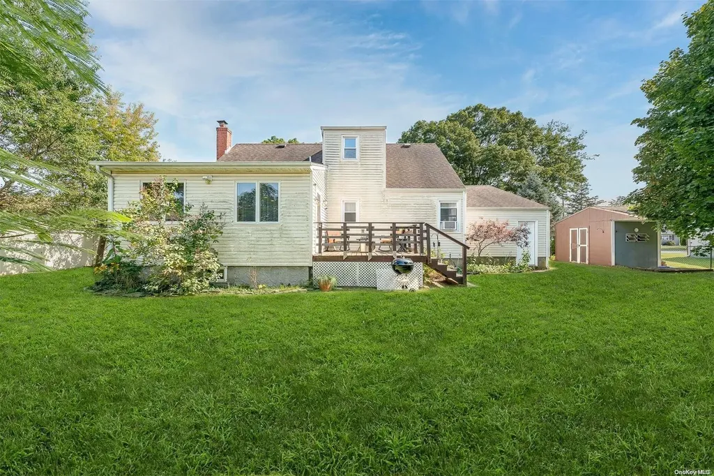 1468 13th Street West Babylon NY 11704