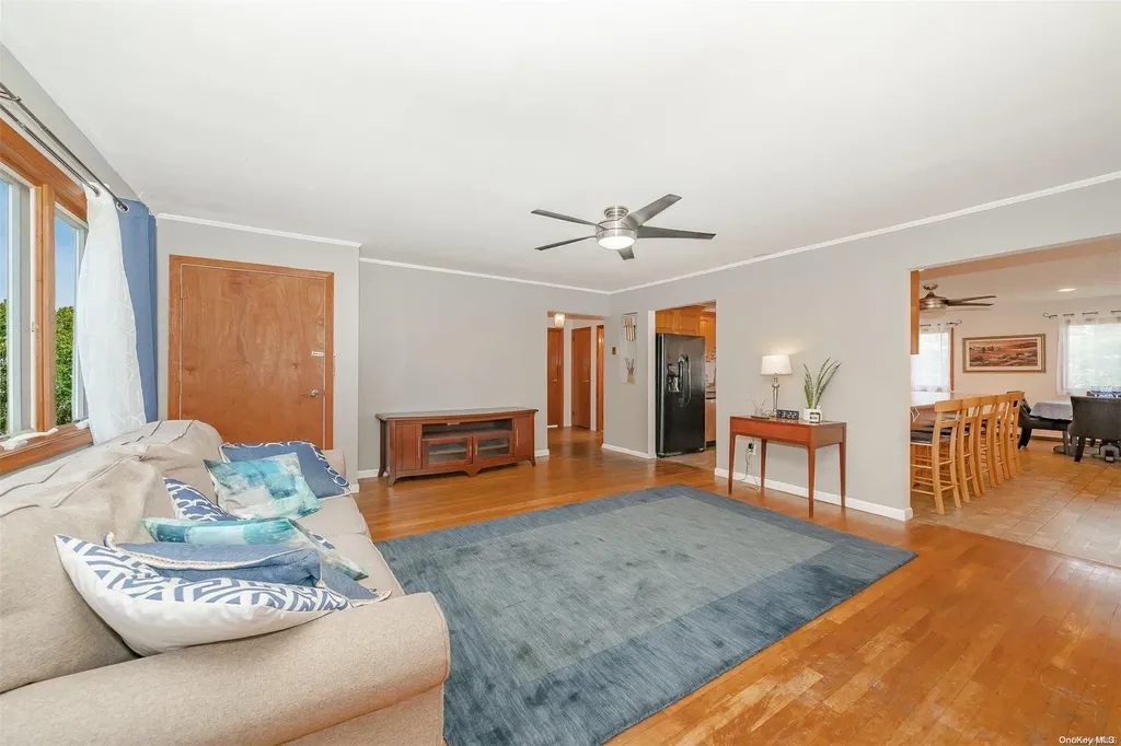 1468 13th Street West Babylon NY 11704