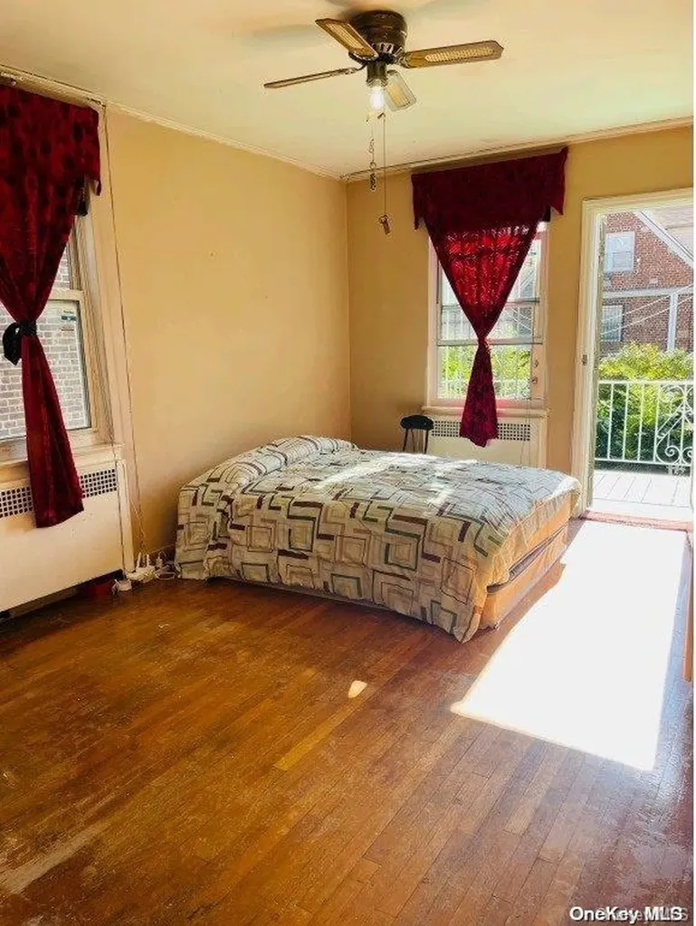1139 Pugsley Avenue Bronx NY 10472