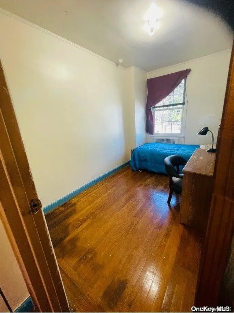 1139 Pugsley Avenue Bronx NY 10472