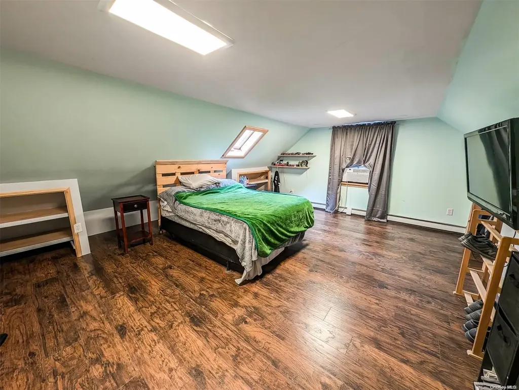32 Cedar Street Selden NY 11784