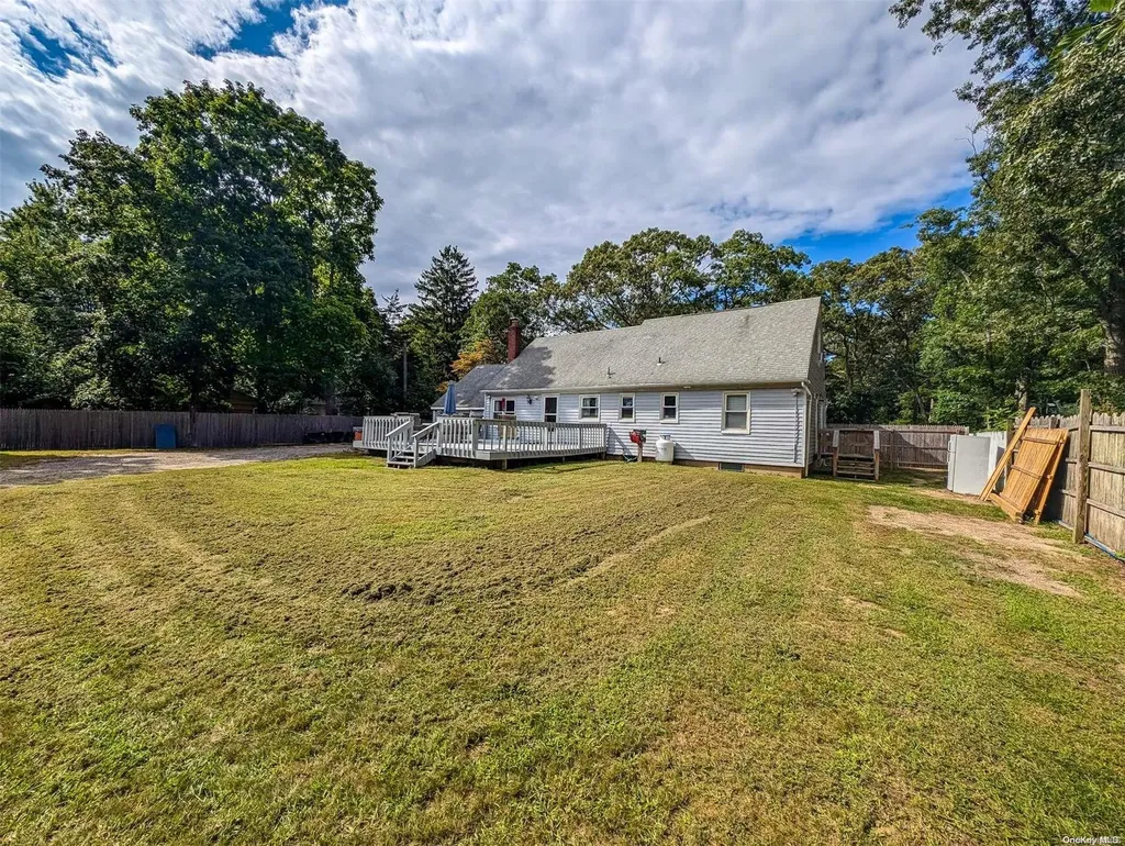 32 Cedar Street Selden NY 11784