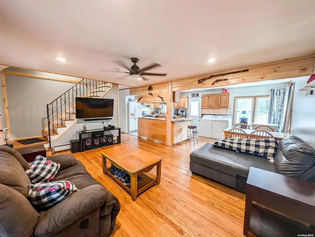 32 Cedar Street Selden NY 11784