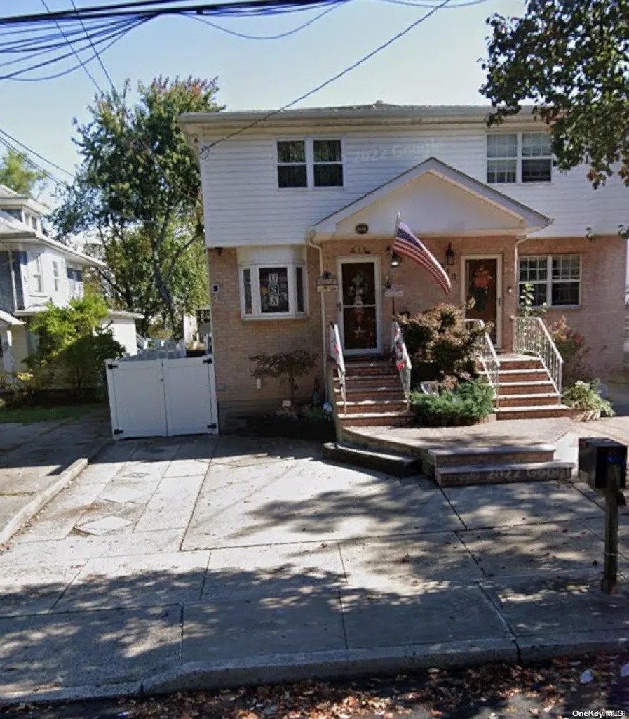 411 Annadale Road Staten Island NY 10312