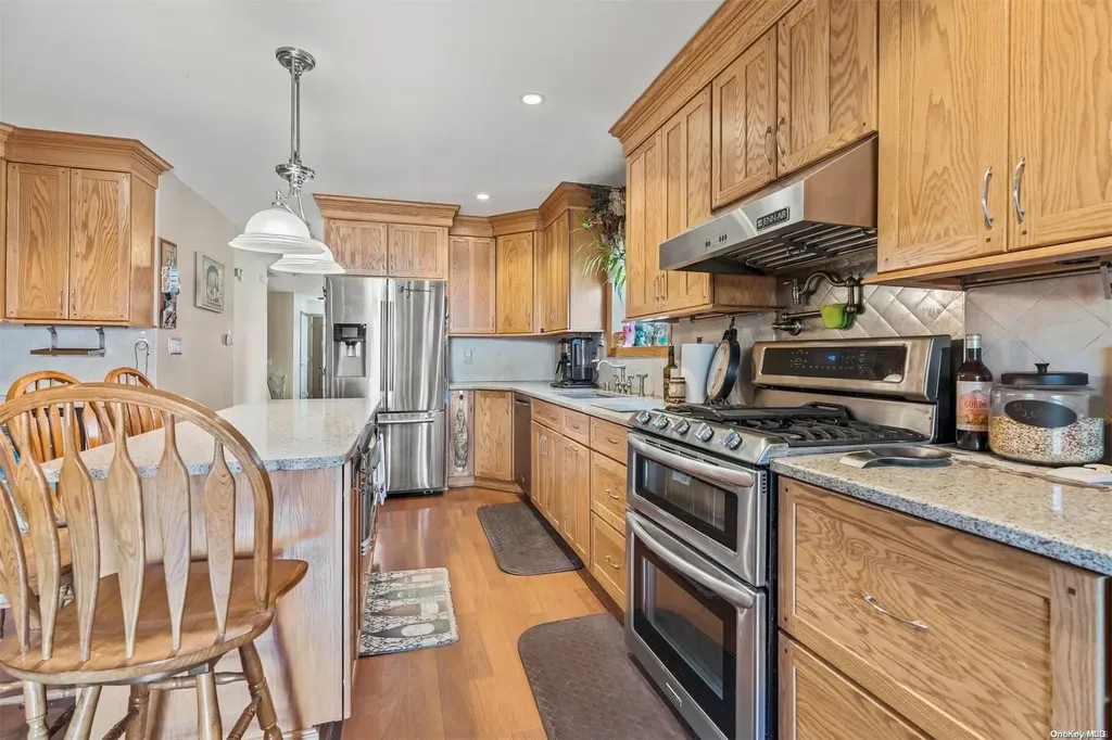 411 Annadale Road Staten Island NY 10312