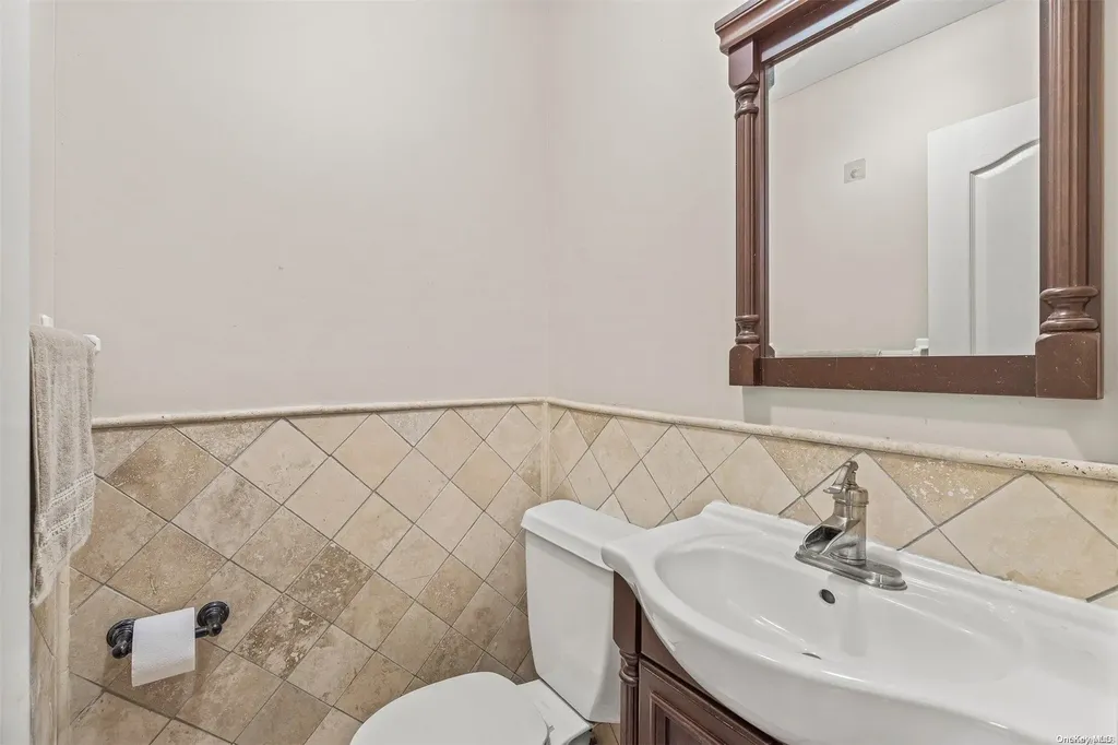411 Annadale Road Staten Island NY 10312