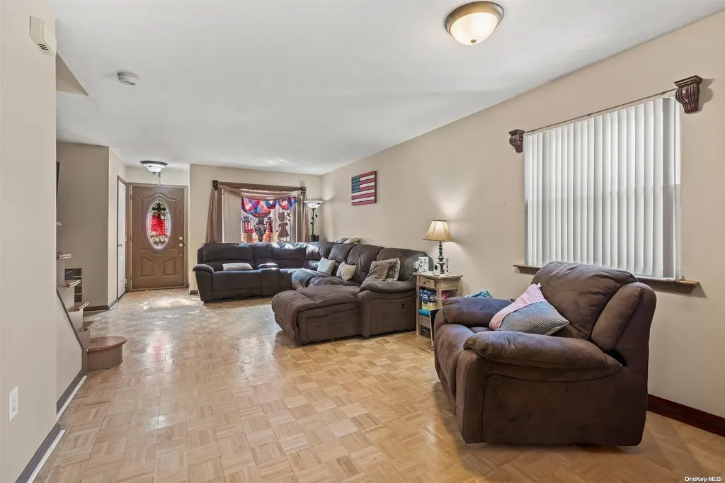 411 Annadale Road Staten Island NY 10312