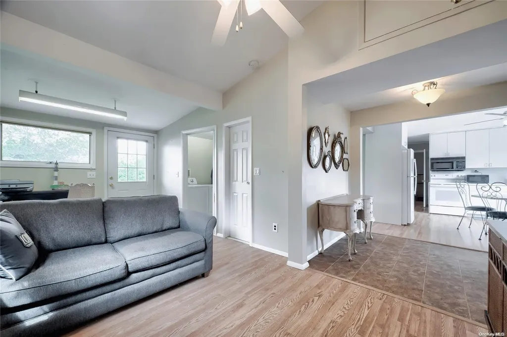 70 Ripple Lane Levittown NY 11756