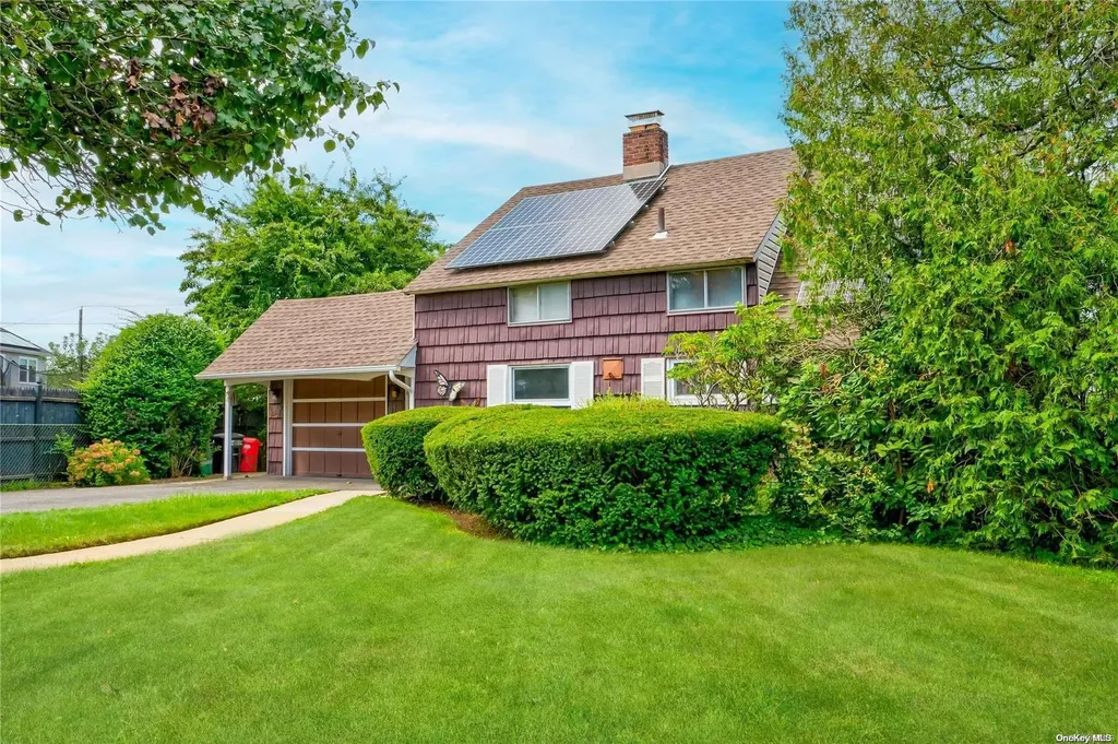 70 Ripple Lane Levittown NY 11756