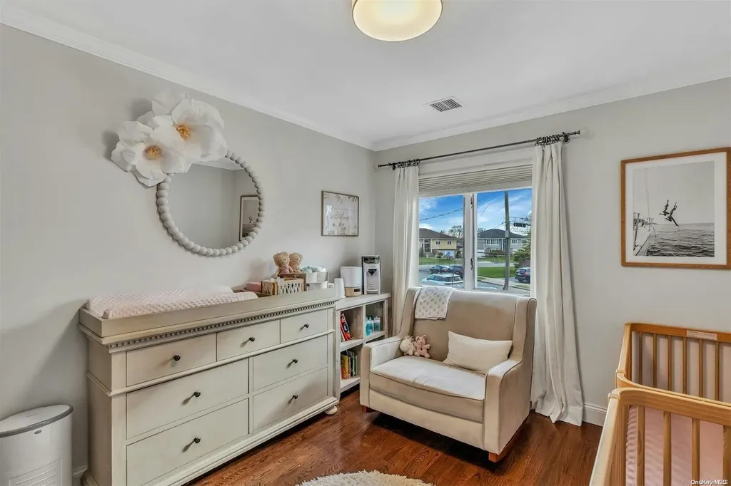 7 Duck Lane West Islip NY 11795