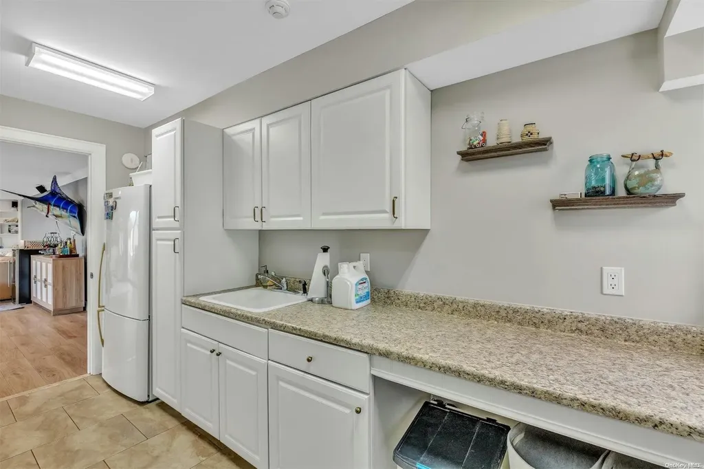 7 Duck Lane West Islip NY 11795