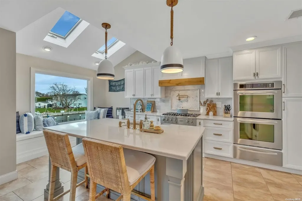 7 Duck Lane West Islip NY 11795