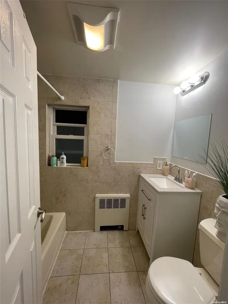 85 Chimney Lane Levittown NY 11756