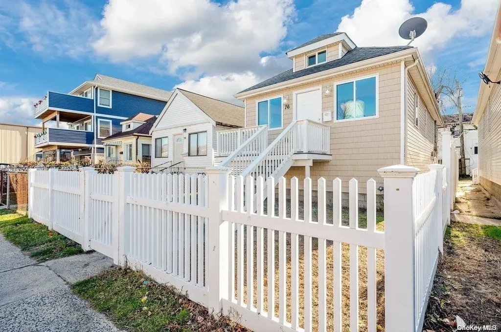 76 E Pine Street Long Beach NY 11561