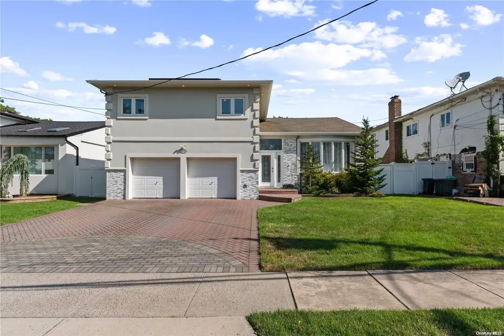 673 Jackie Lane Baldwin NY 11510