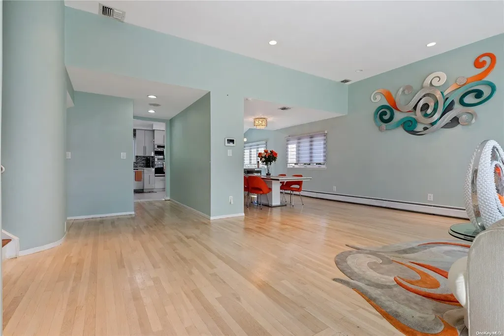 673 Jackie Lane Baldwin NY 11510