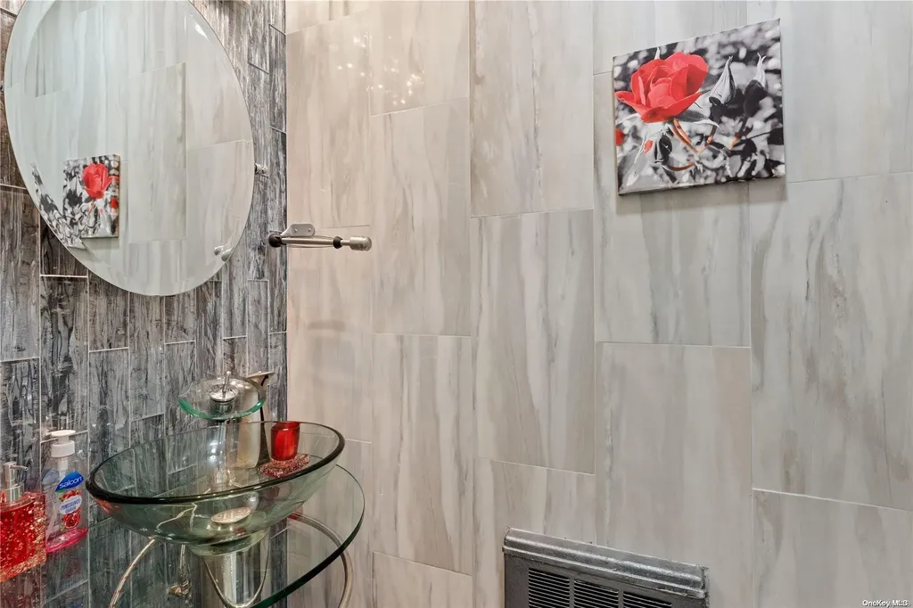 673 Jackie Lane Baldwin NY 11510