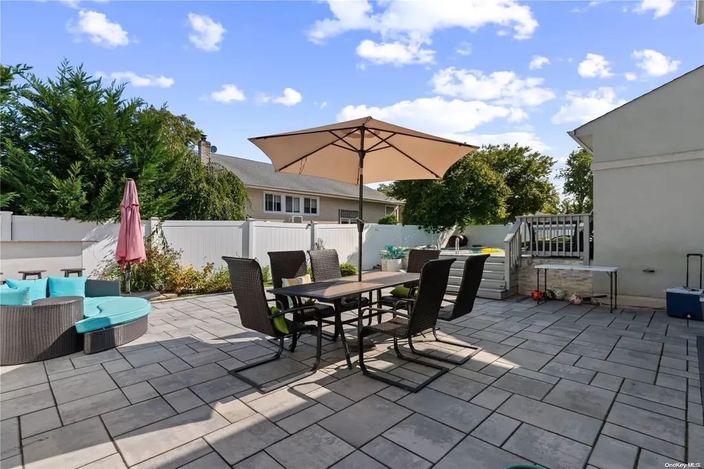 673 Jackie Lane Baldwin NY 11510