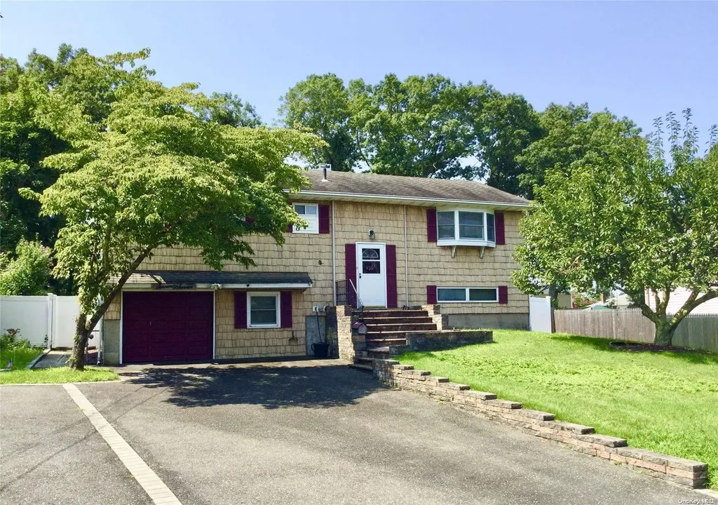 77 Craig Road Islip Terrace NY 11752