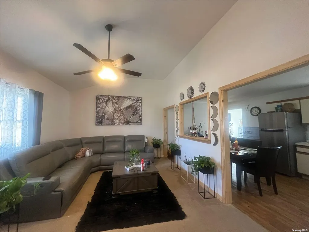 178 Oak Avenue Shirley NY 11967