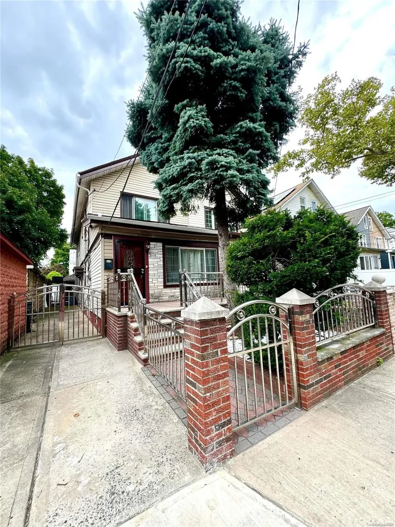 1154 E 34th Street Brooklyn NY 11210