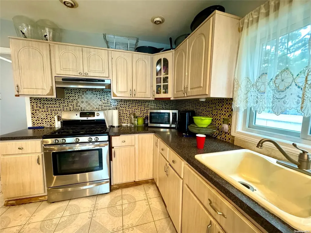 1154 E 34th Street Brooklyn NY 11210