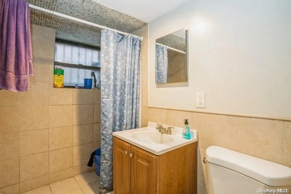 370 Lincoln Avenue Brooklyn NY 11208