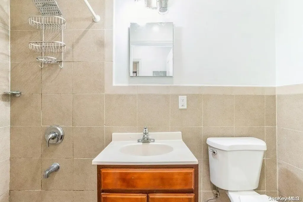 370 Lincoln Avenue Brooklyn NY 11208