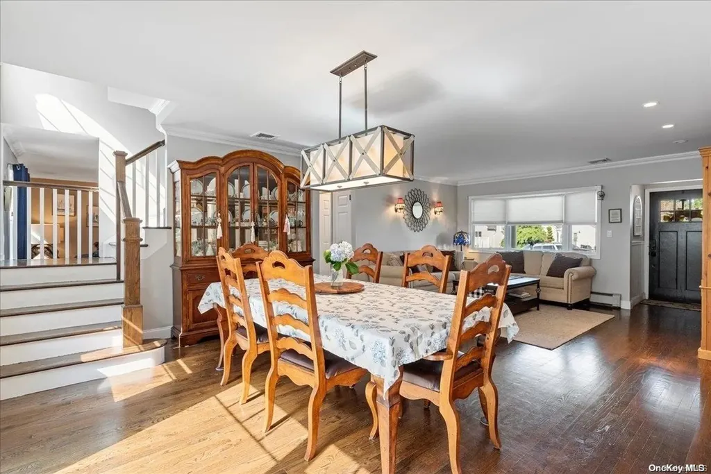 50 Crestline Avenue Bethpage NY 11714