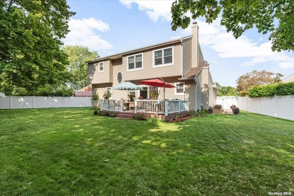 50 Crestline Avenue Bethpage NY 11714