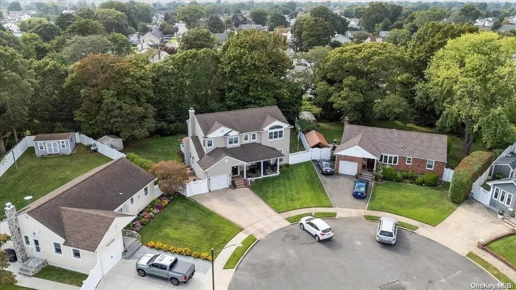 50 Crestline Avenue Bethpage NY 11714