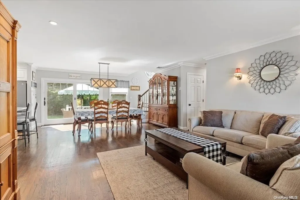 50 Crestline Avenue Bethpage NY 11714