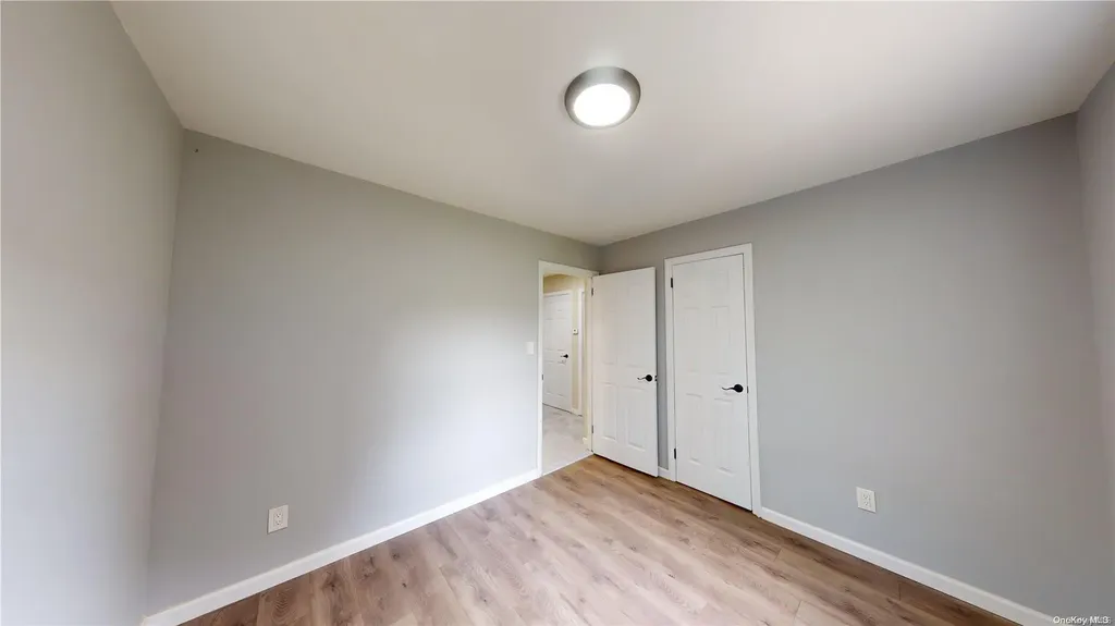 11 3rd Avenue Westbury NY 11590