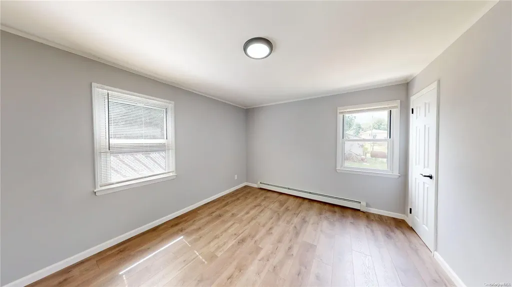11 3rd Avenue Westbury NY 11590