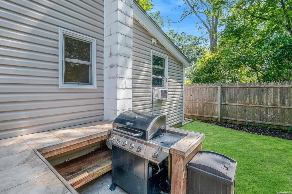 196 Dahlia Drive Mastic Beach NY 11951