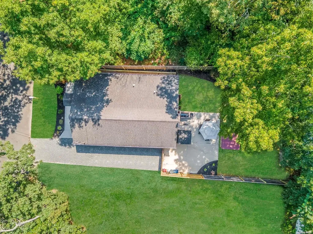 196 Dahlia Drive Mastic Beach NY 11951