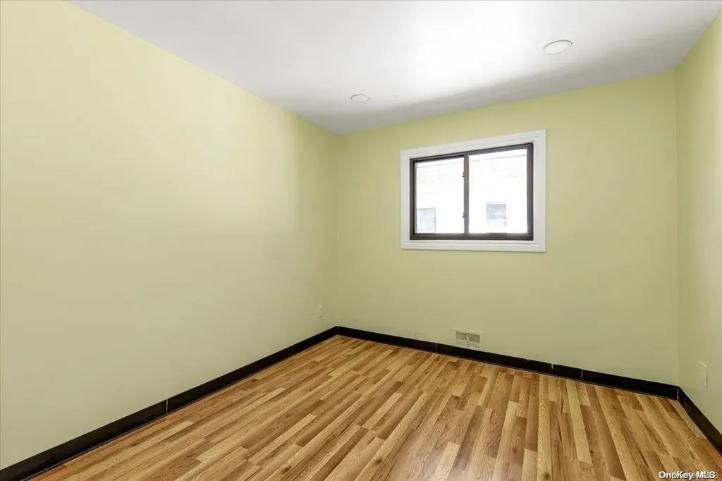 50 Sutton Street Hempstead NY 11550