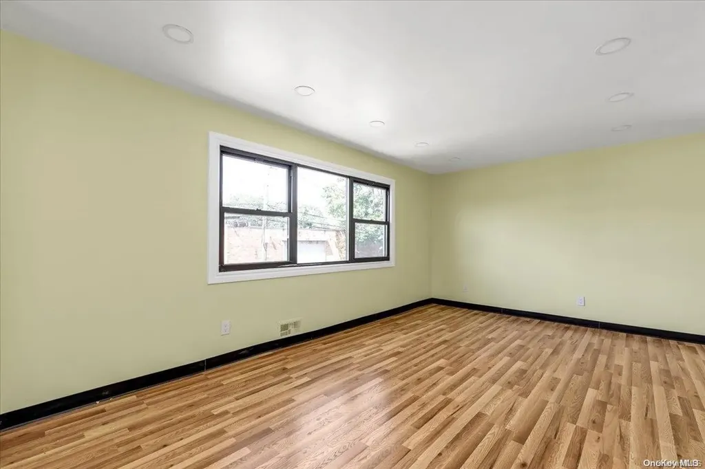 50 Sutton Street Hempstead NY 11550